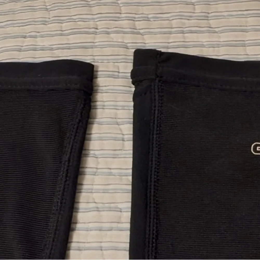 Nike Black knee sleeves with Orange Swoosh - Picture 2 of 7